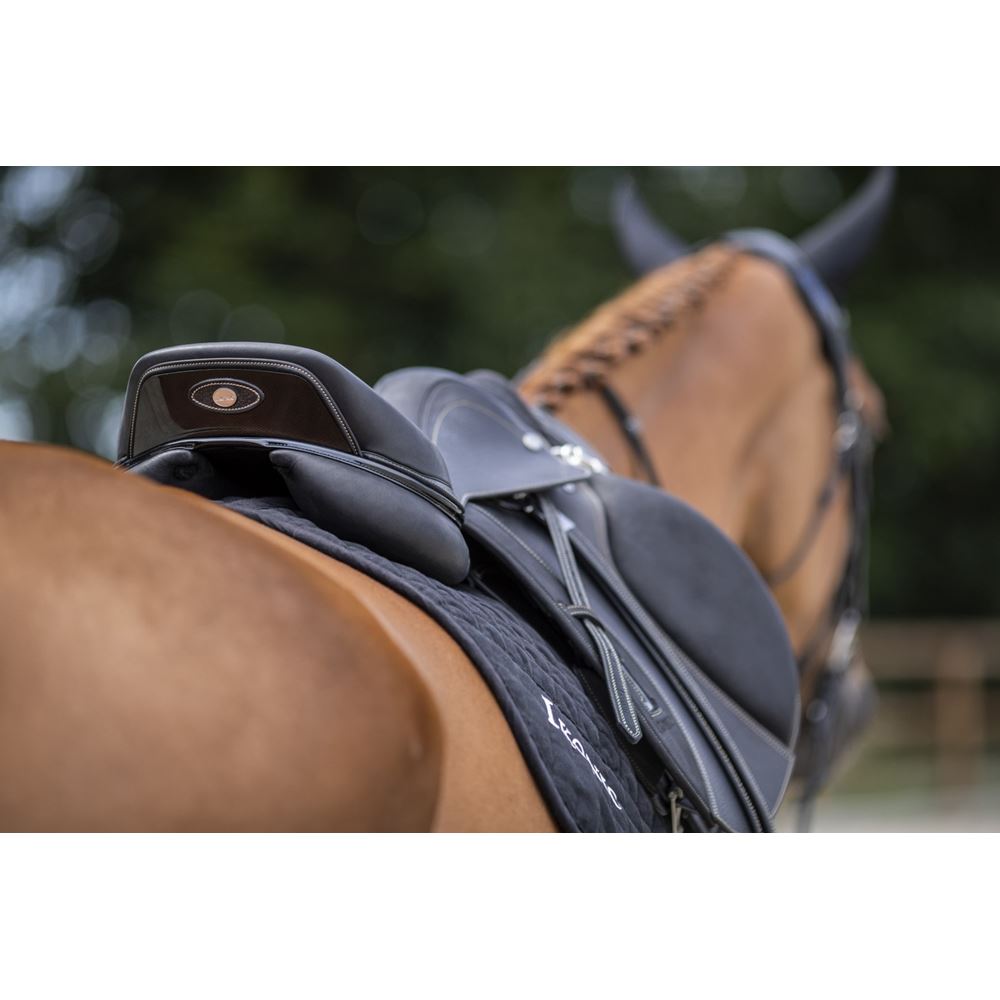 IKONIC ELITE Jumping Saddle