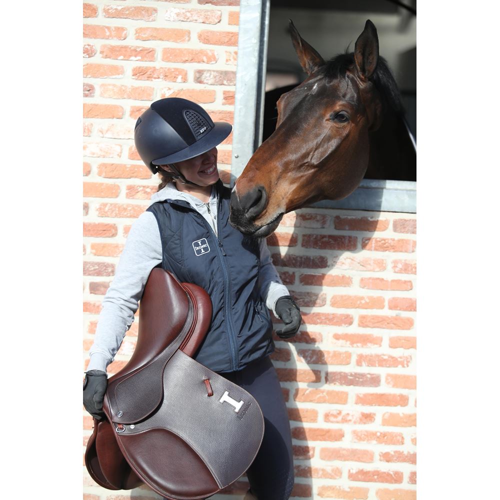 IKONIC "Elite" Jumping Plain Saddle 