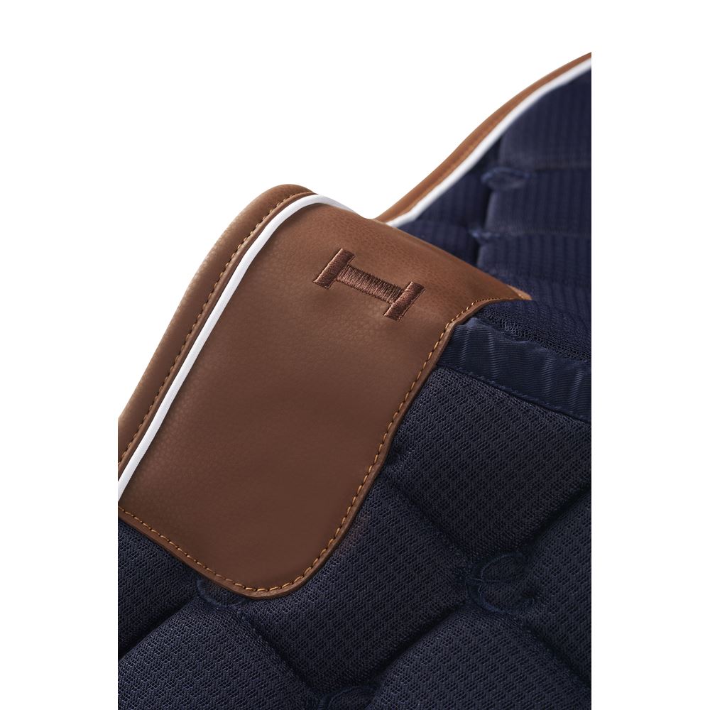 Ikonic Mesh Saddle Pad with Mesh Lining