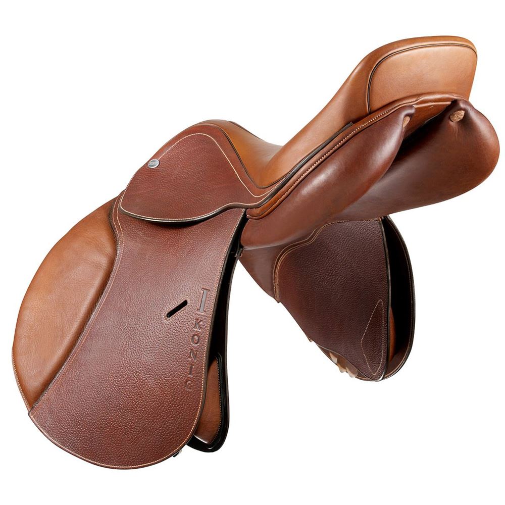 IKONIC Jumping saddle PRO Flat seat