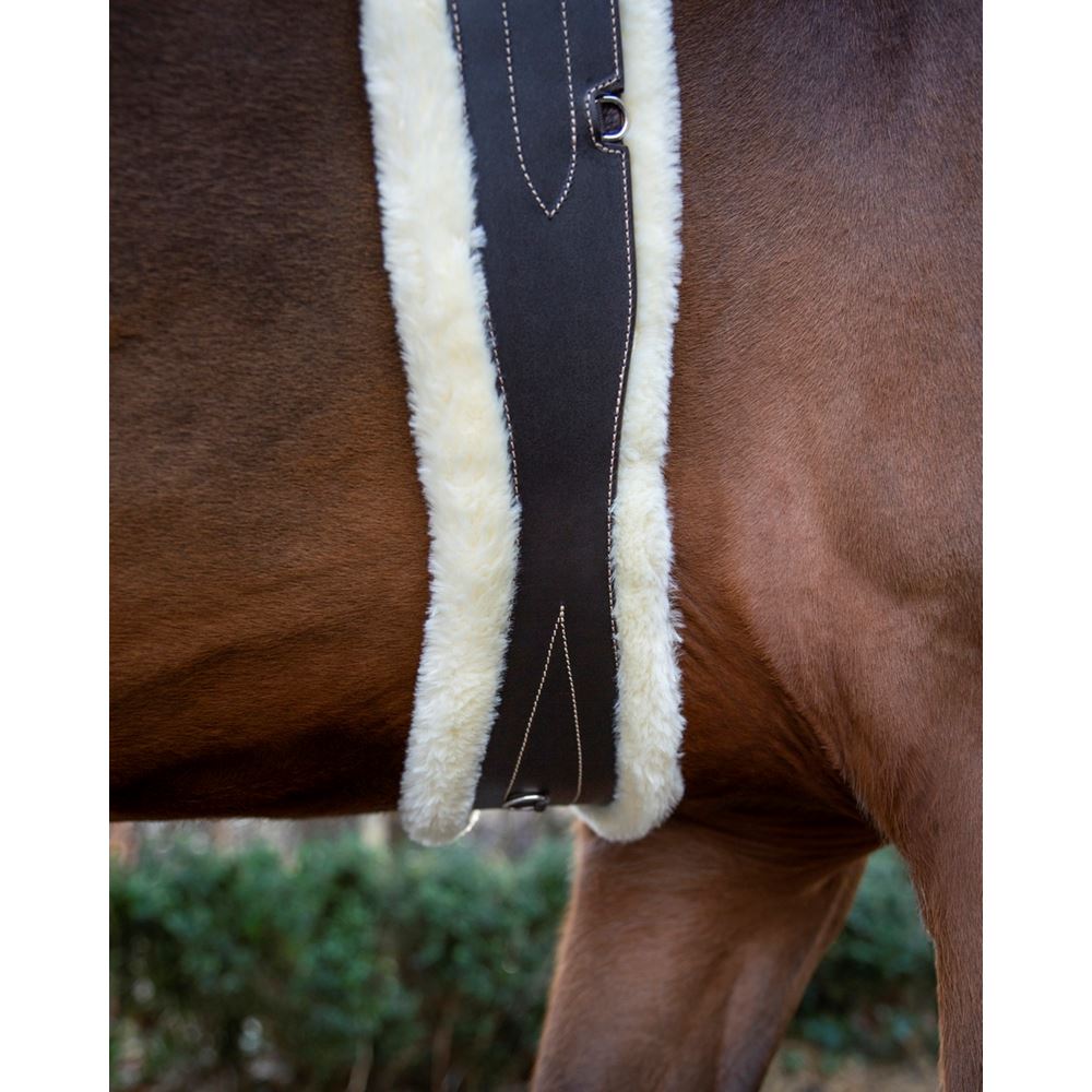 IKONIC Anatomic Girth with Sheepskin