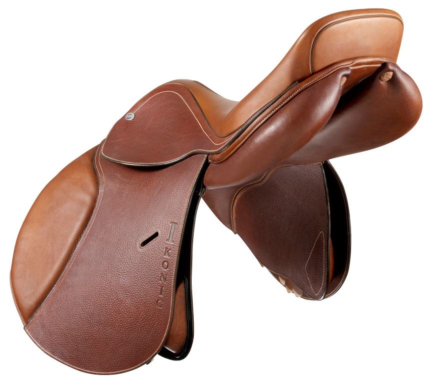 IKONIC Springsattel PRO mit flachem Sitz