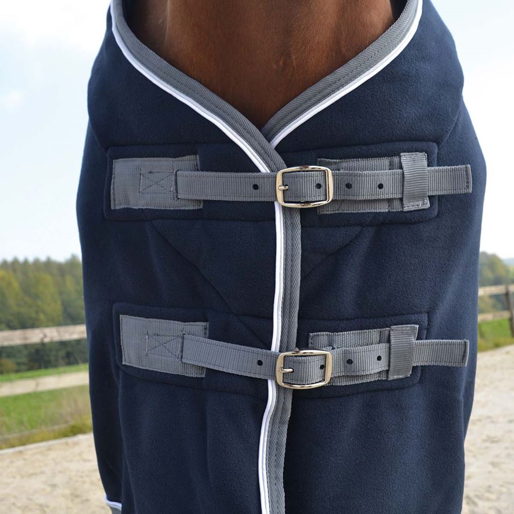 IKONIC Fleecdecke wattiertes Halz