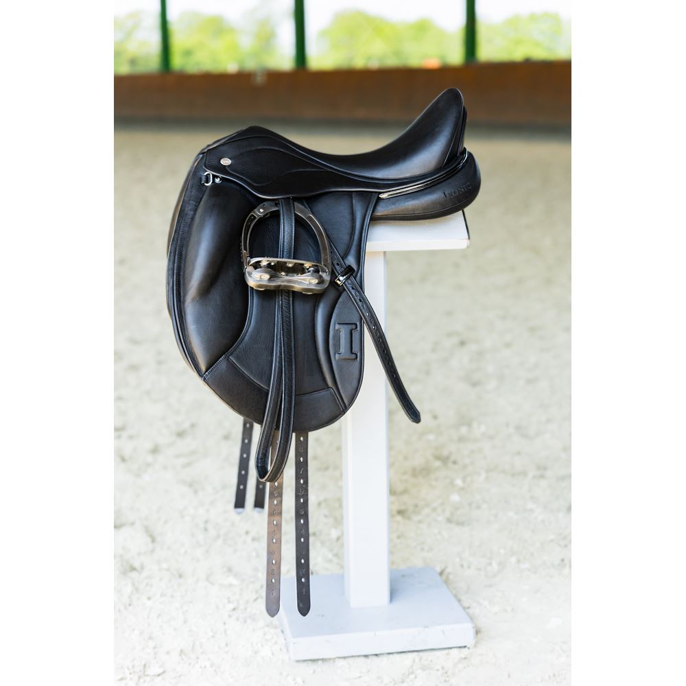Ikonic "Evolution" Selle Dressage Mono Quartier Doublé