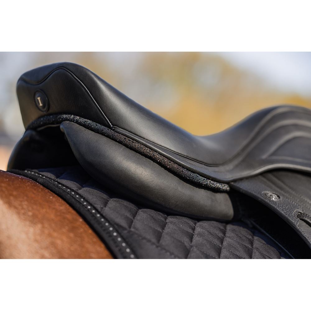 Ikonic "Evolution" Selle Jumping "BLACK SERIES"