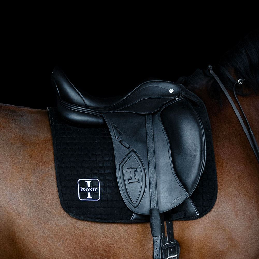 Ikonic Elite Dressuurzadel Dubbel Zweetblad