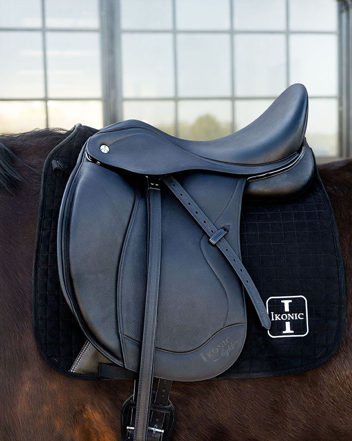 Ikonic Light Selle de Dressage Double Quartier H-Plus