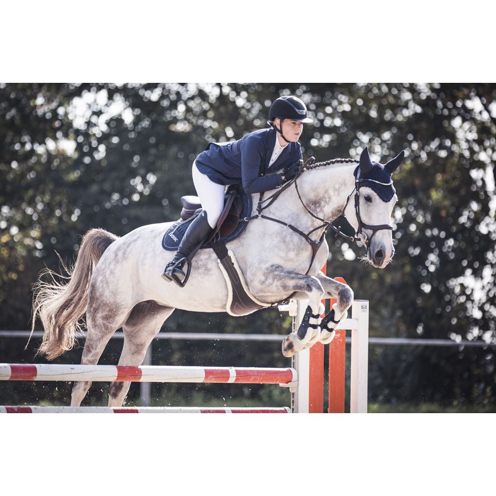 IKONIC Stollengurt mit Lammfell