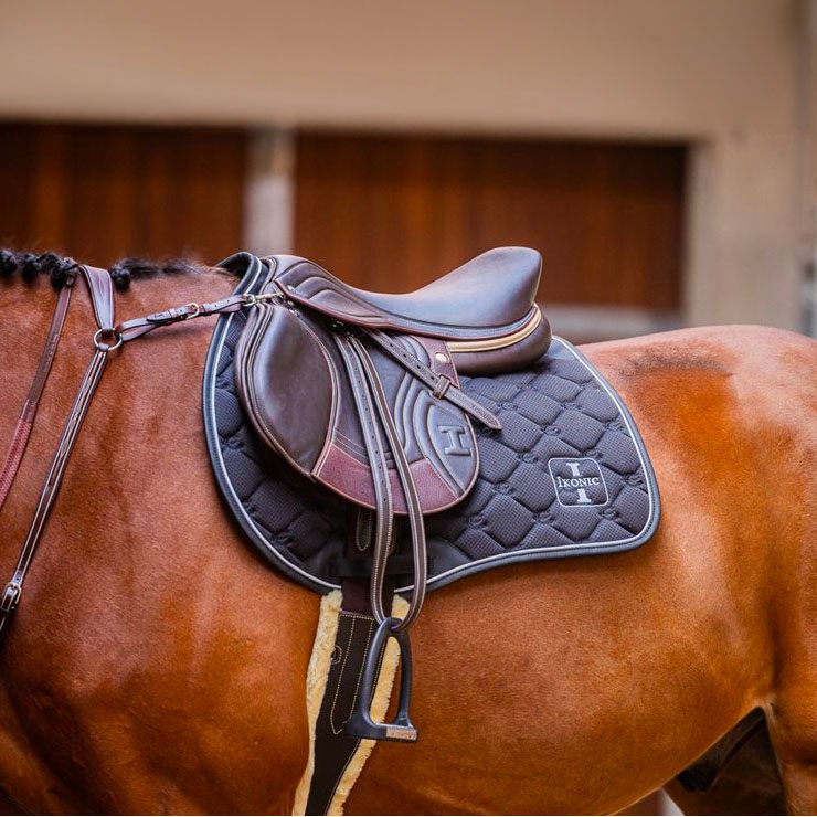 [JEV04] JEV04 – Evolution Jumping Lined Saddle